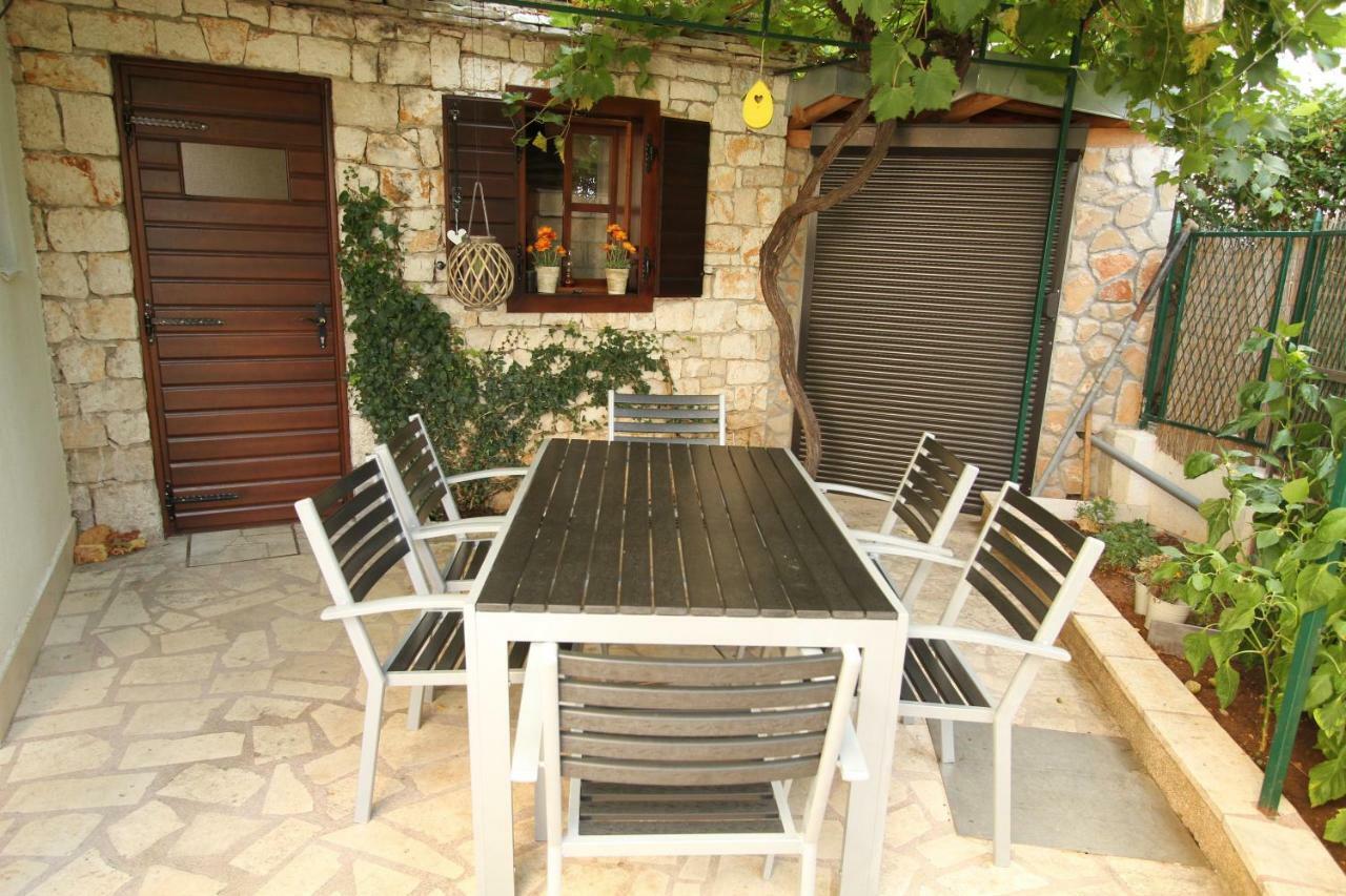 Kuca-Eldic Apartment Rogoznica  Exterior photo